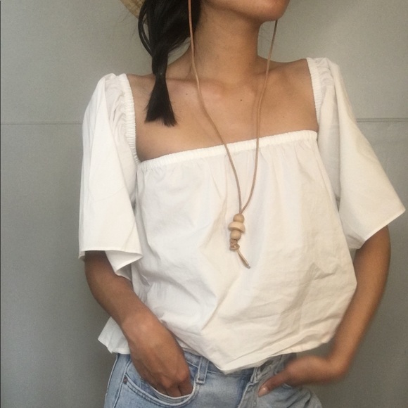 off the shoulder blouse in white color - Picture 6 of 6